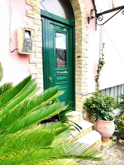 Voukamvilia Boutique Apartment Agios Matthaios  Екстер'єр фото